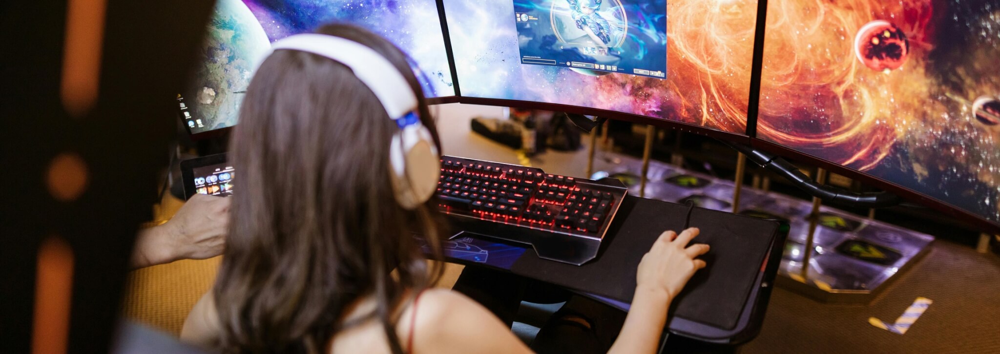 plňte online úlohy a hrajte hry z domu